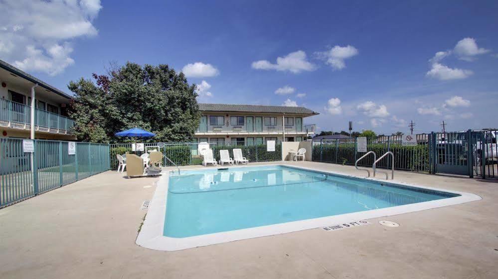 Motel 6-Monroe, La Eksteriør billede
